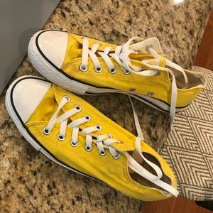 Yellow converse